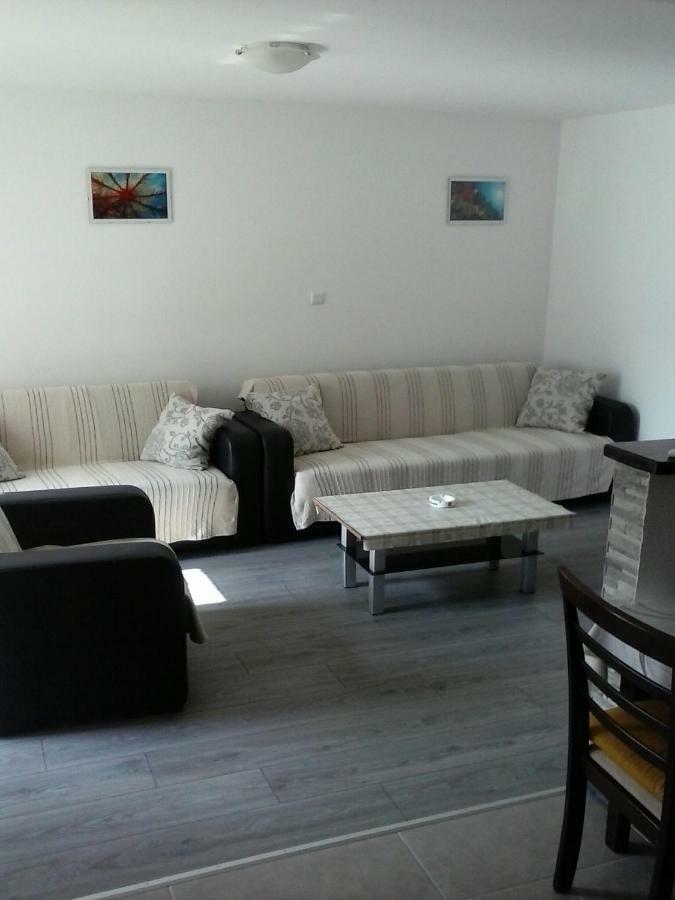 Apartmani Maric Selce Eksteriør bilde